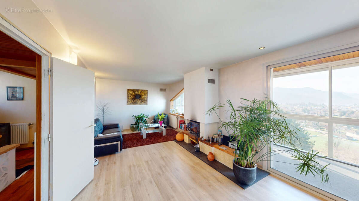 Maison à COUBLEVIE