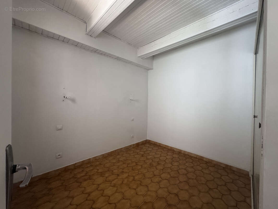 À vendre à Port-Vendres : appartement de 3 pièces avec cour - photo 20