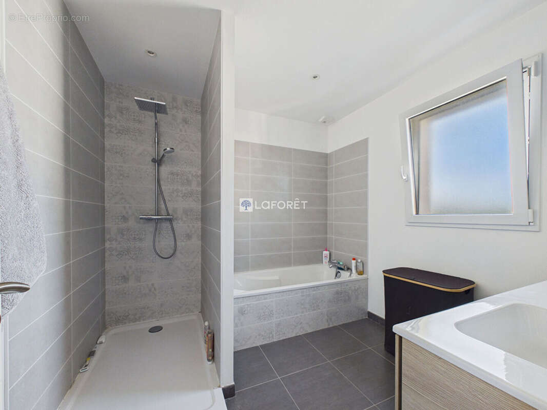 Maison BRIEC 5 Pièces 120 m² - photo 10