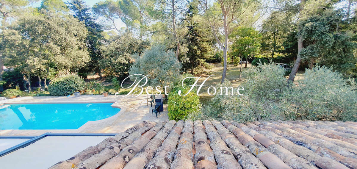 Proche des Hauts de Nîmes, Villa de charme type  4 sur 3000 m2 de terrain  avec piscine, pool house, et garage - photo 20