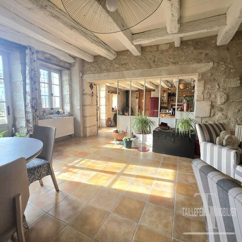 Maison à CHANCELADE
