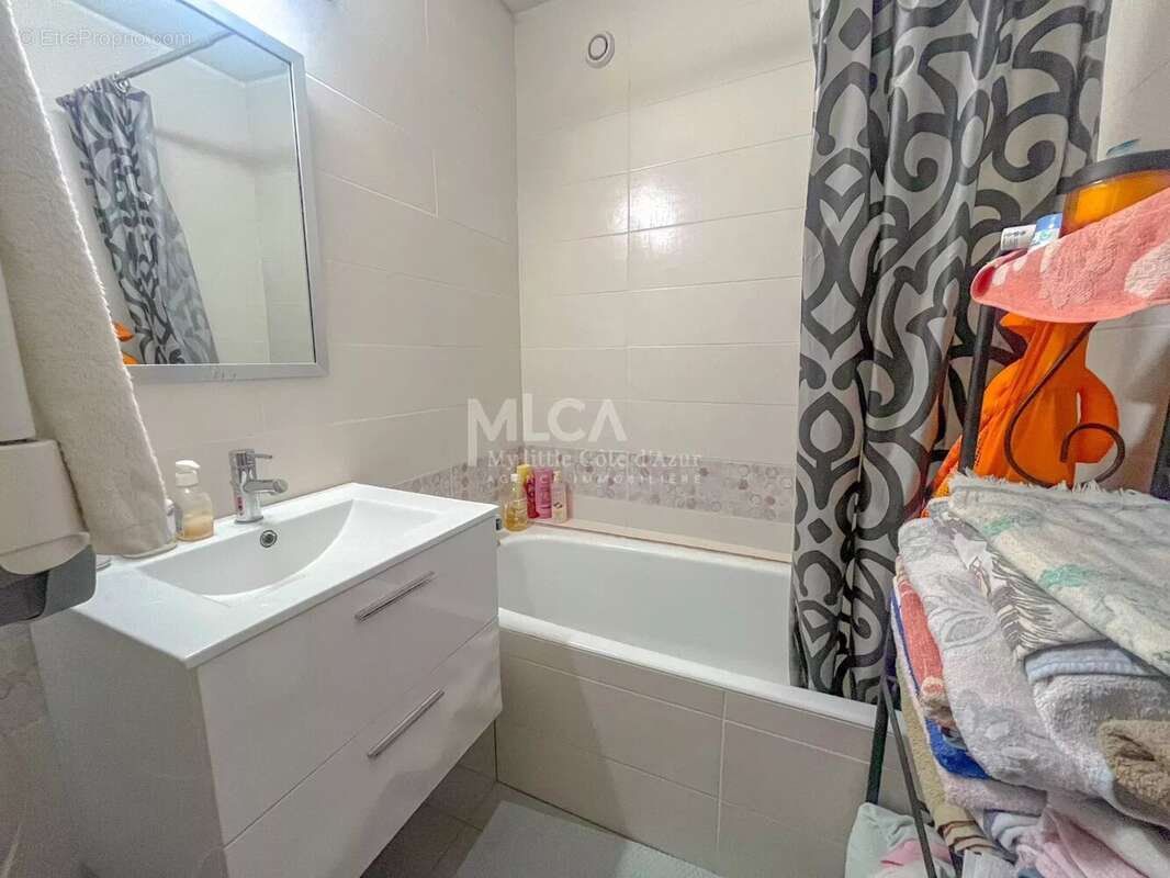 Appartement à SAINT-ETIENNE-DE-TINEE