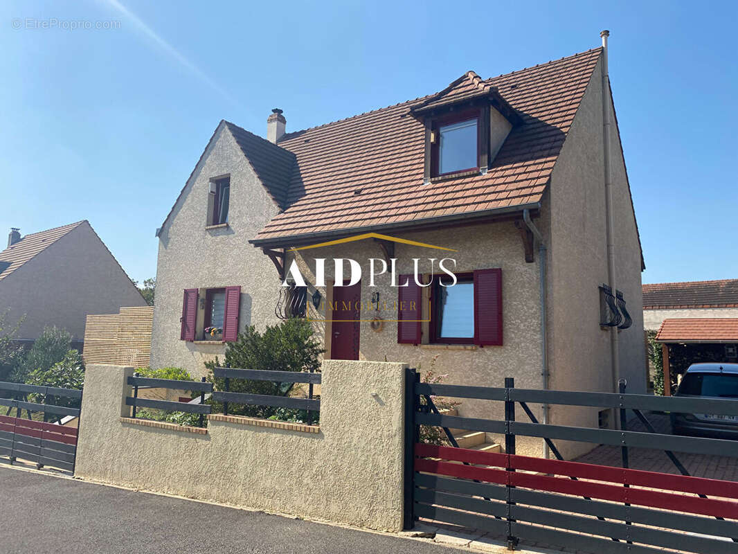 Maison à SAINT-PRIX