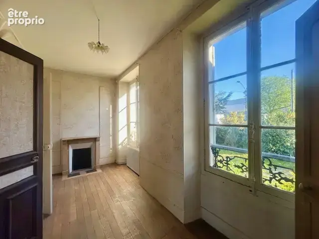 MARCOUSSIS - Propriété de type F7 - 246 m2 hab - Jardin d'env. 2 100 m2 - Grange - photo 4
