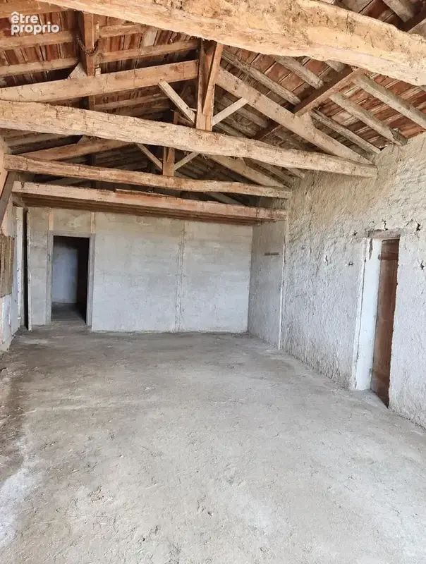 A vendre bâtisse en pierre avec jardin a renover - secteur blaye - photo 2