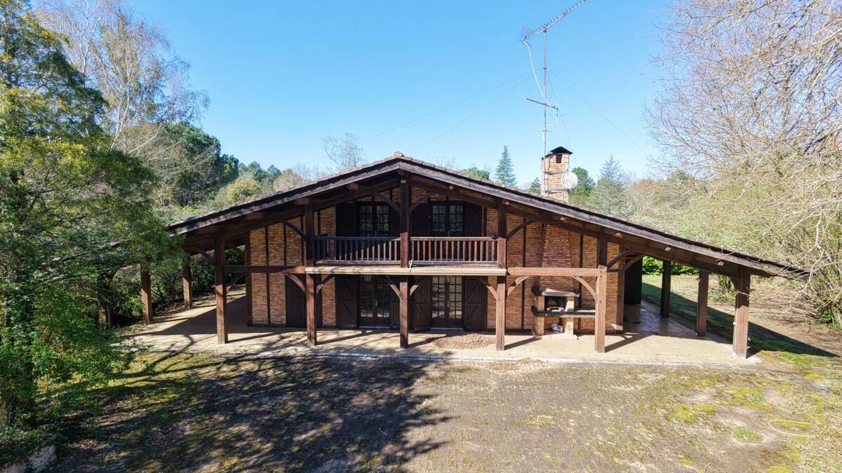 Maison à MAZEROLLES