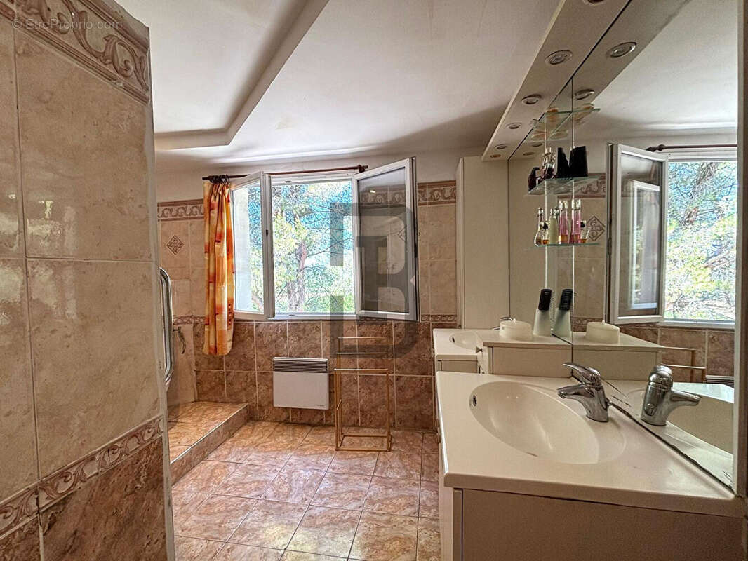 Maison 150 m² à Limoux  - photo 7