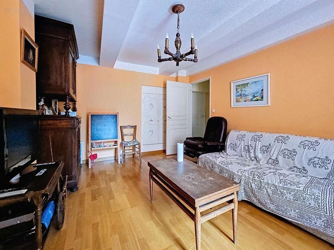 Maison 107 m² à Ceilhes-Et-Rocozels  - photo 4