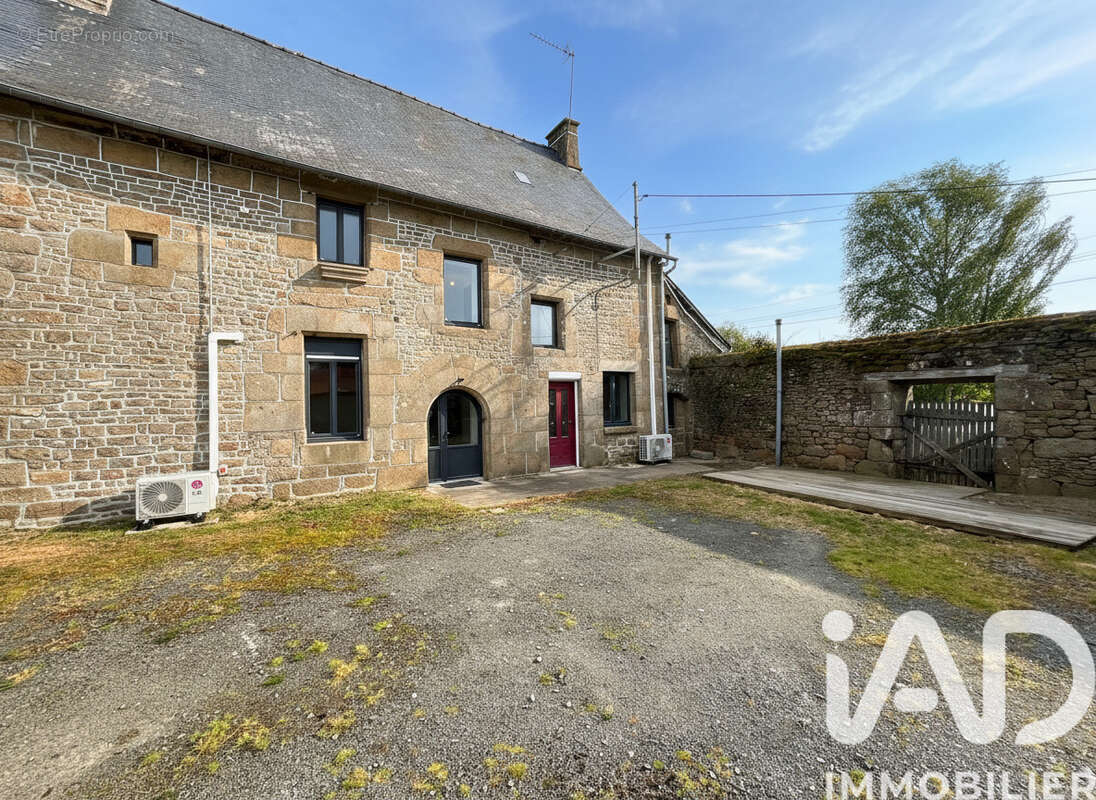 Photo 1 - Maison à SAINT-MARC-LE-BLANC