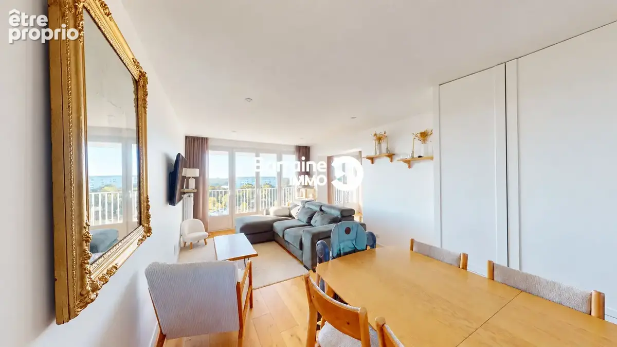 Lorient sud - appartement t4 renove avec balcon et vue degagee - photo 2