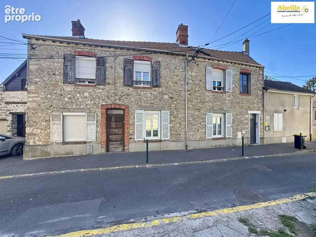 Saint-Chéron, centre-ville au calme. - photo 1
