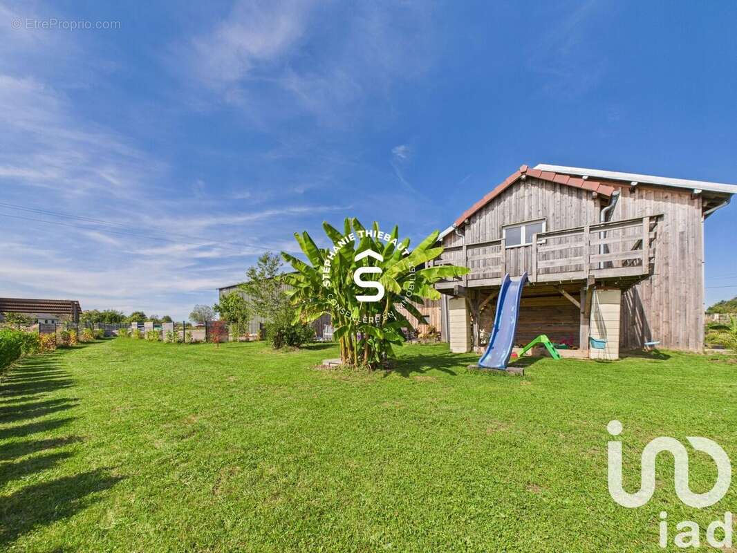 Photo 5 - Maison à DOMMARTIN-AUX-BOIS