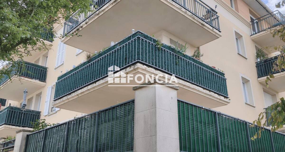 Appartement à MAGNY-LE-HONGRE