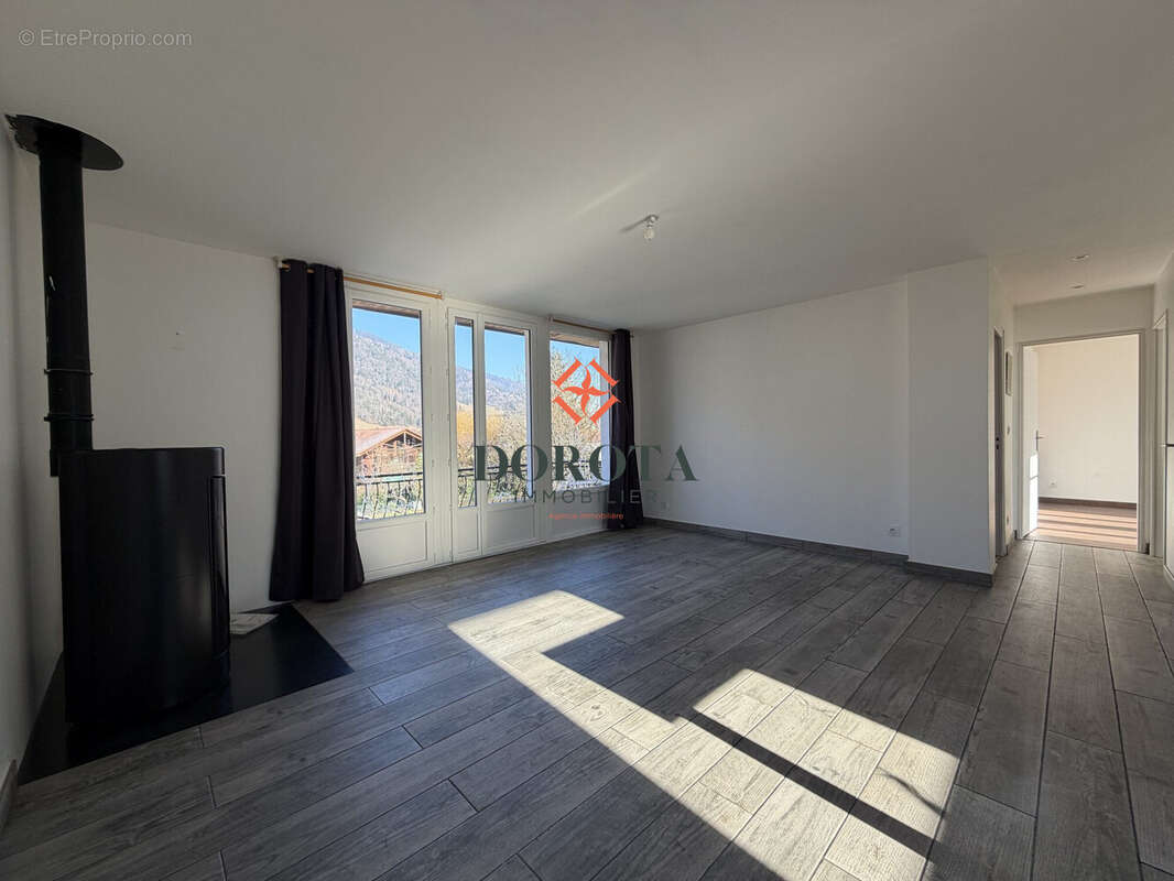 Appartement à SAINT-PIERRE-D'ALLEVARD