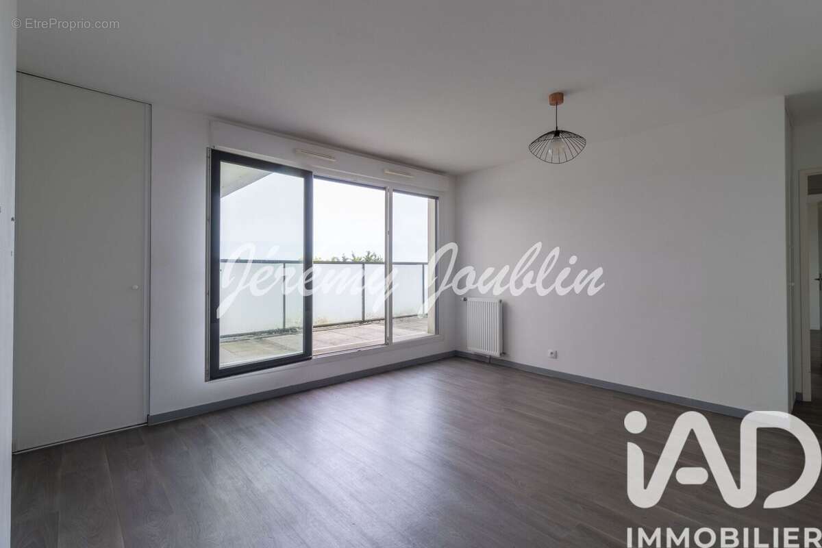 Photo 2 - Appartement à JOUY-LE-MOUTIER