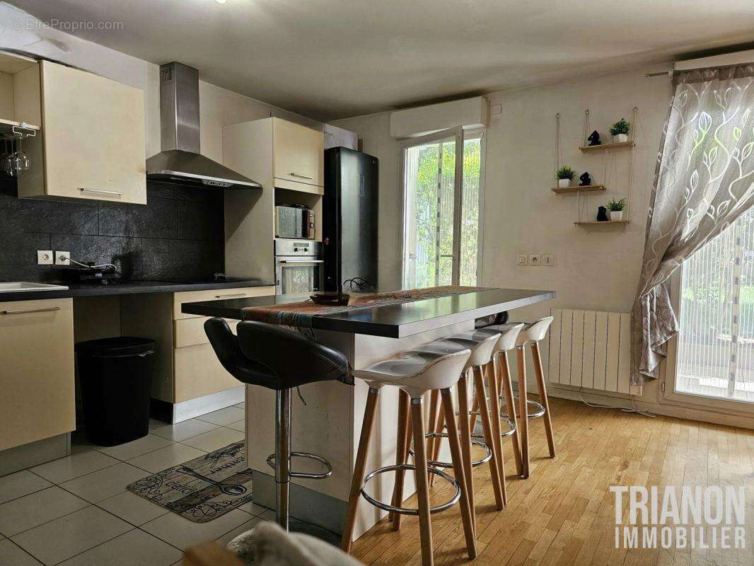 Appartement à SURESNES