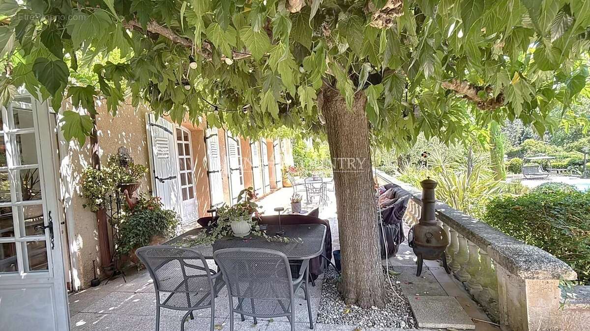 Maison à AURIBEAU-SUR-SIAGNE