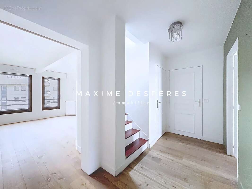 Appartement à LEVALLOIS-PERRET