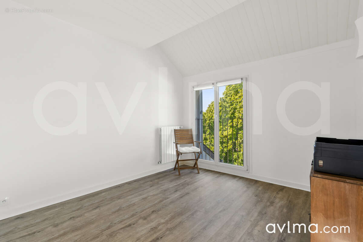 Appartement à SAINT-NOM-LA-BRETECHE