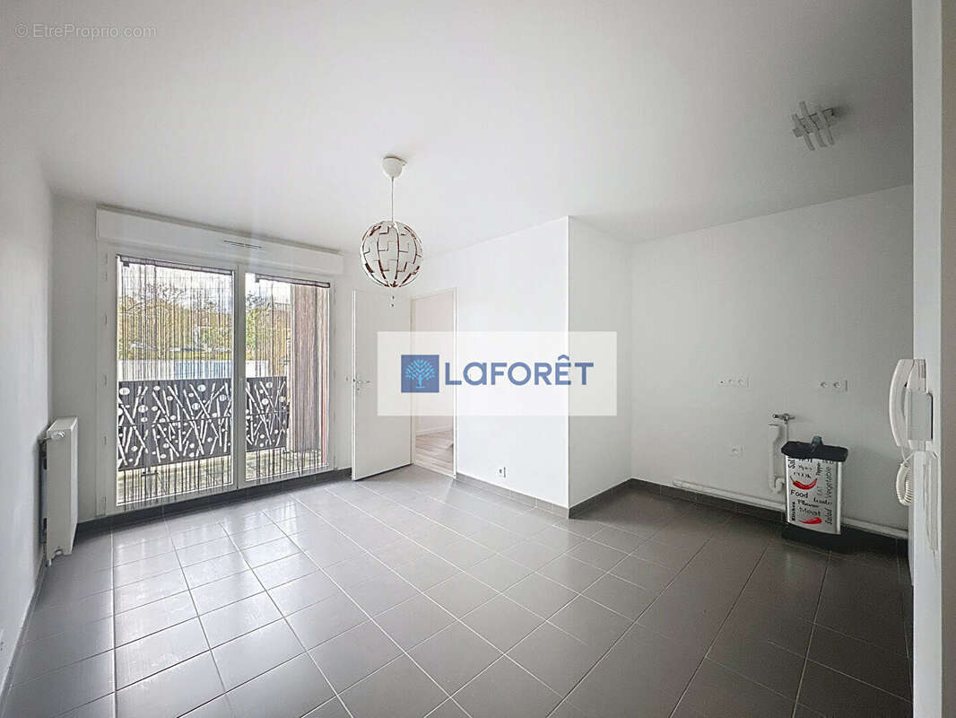 Appartement à SARTROUVILLE