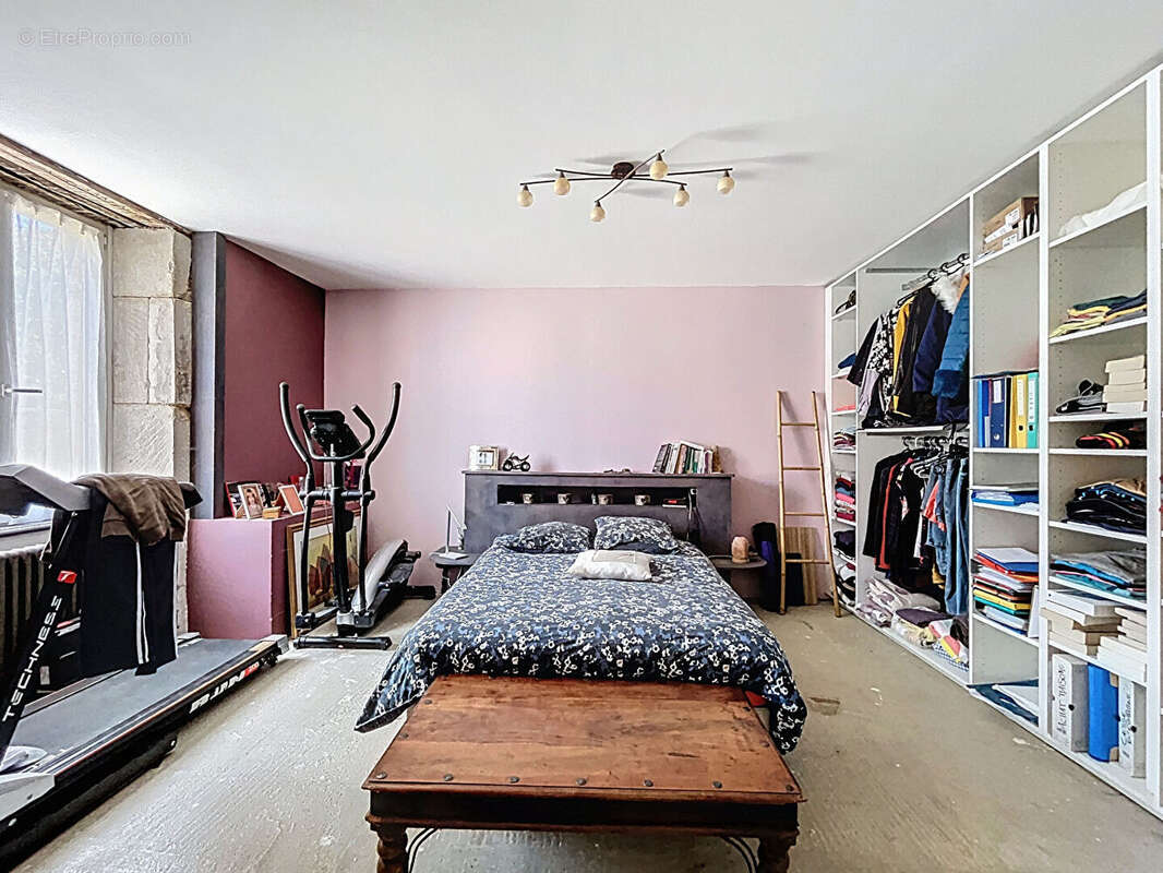 Maison à FRAIGNOT-ET-VESVROTTE