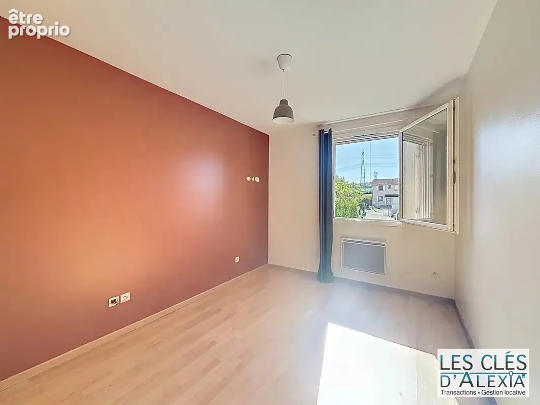 Laissez-vous séduire par cette charmante maison familiale, lumineuse et parfaitement entretenue ! - photo 14