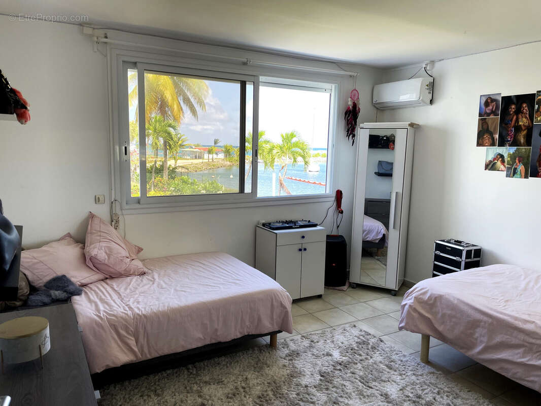 Vue mer imprenable  pour ce superbe appartement 3 piéces dans résidence sécurisée avec pisicne - photo 2