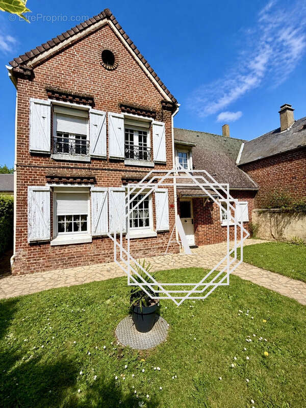 Maison à MERU