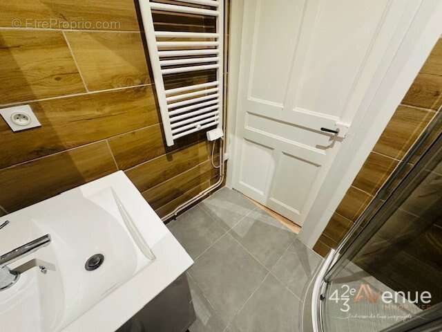 Appartement à SAINT-ETIENNE