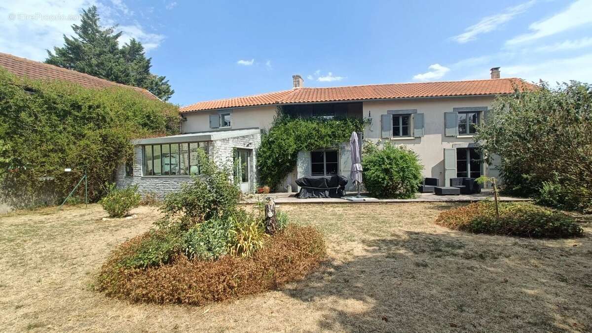 Maison 4 chambres avec piscine amberre - photo 20