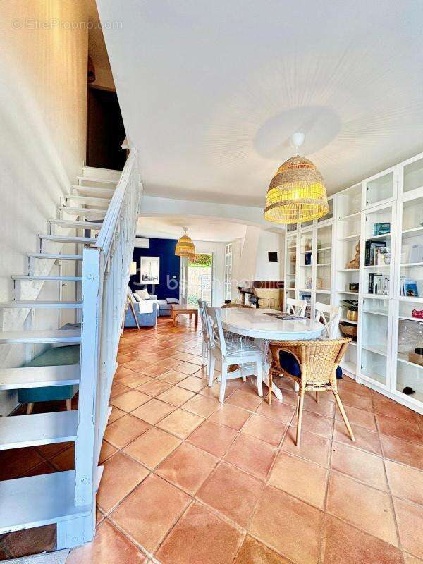 Maison à LA GAUDE