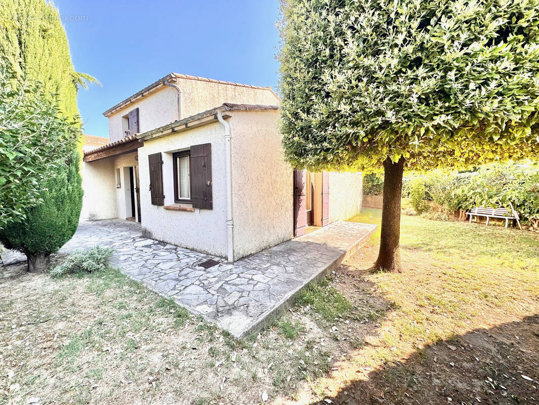 Maison à VAISON-LA-ROMAINE