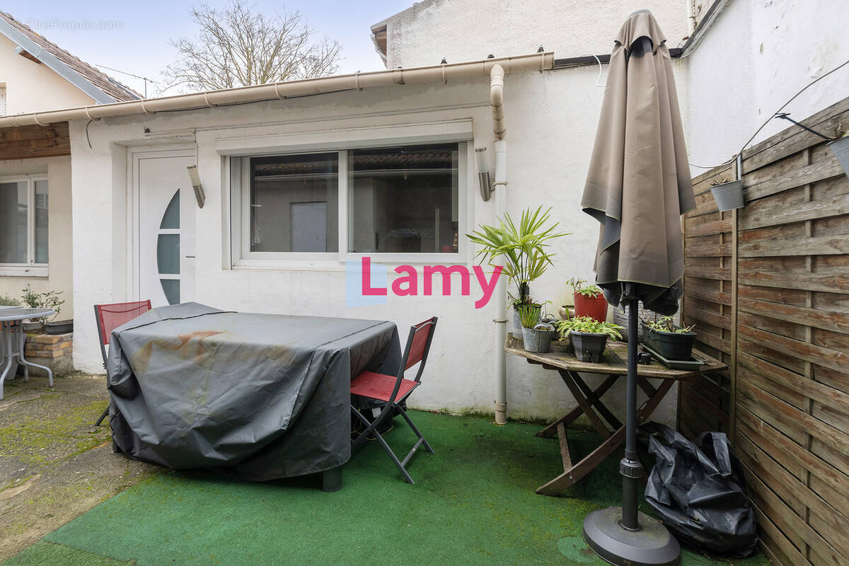 Appartement à BALLAINVILLIERS