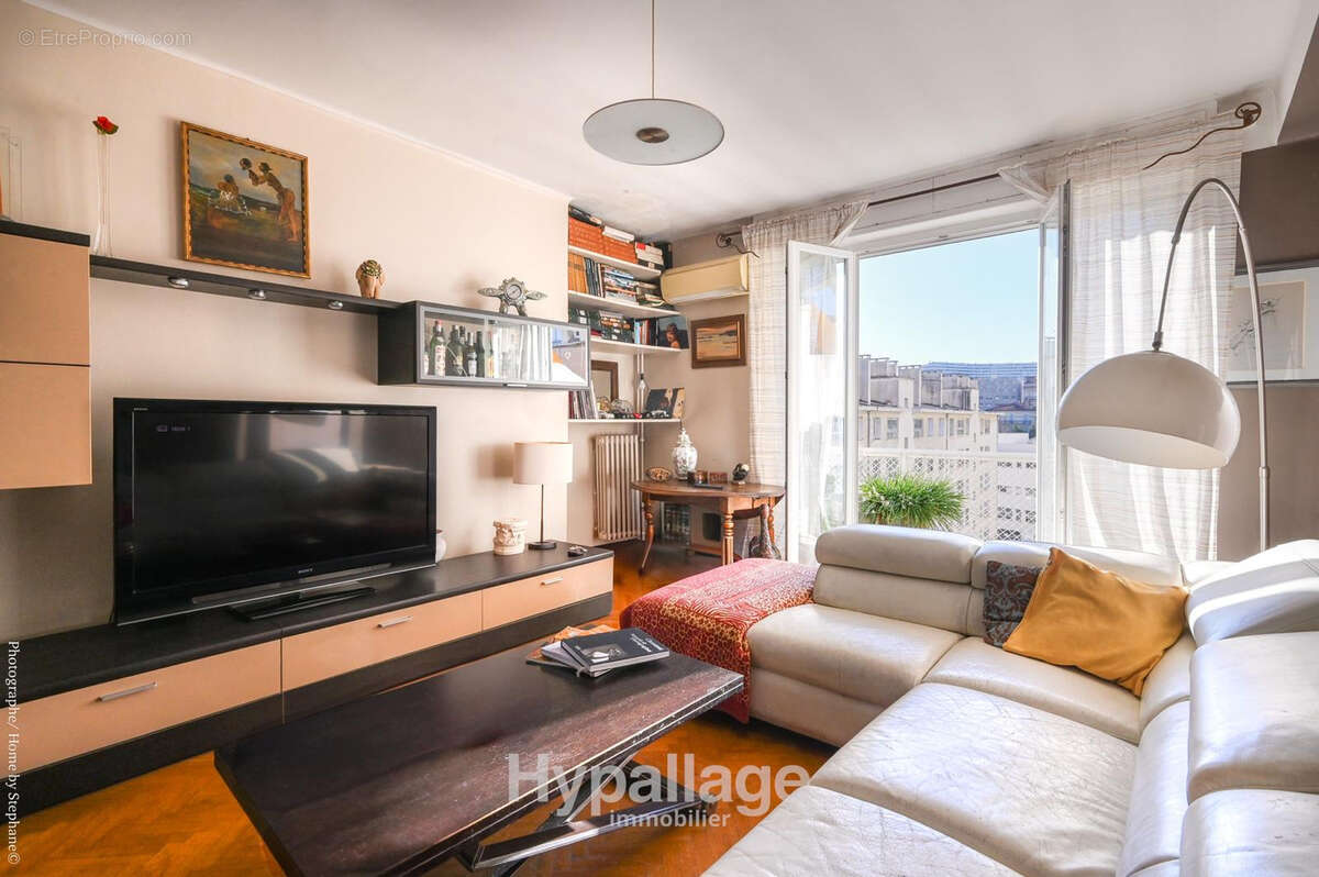 Appartement à MARSEILLE-8E