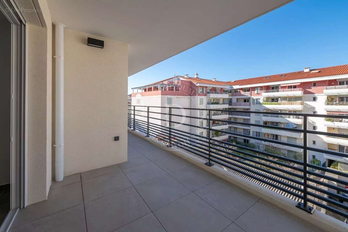 Appartement 3 pièces – Proche Port de Nice - photo 9