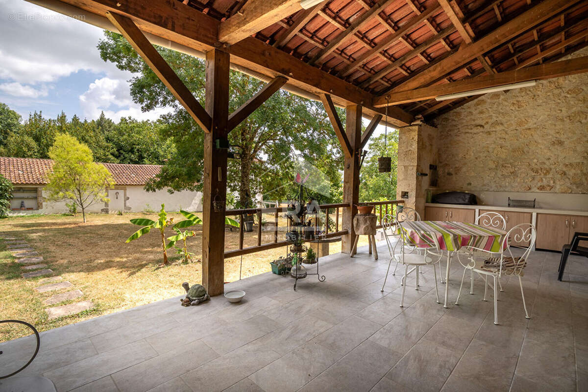 Maison 218m² à fieux - photo 14