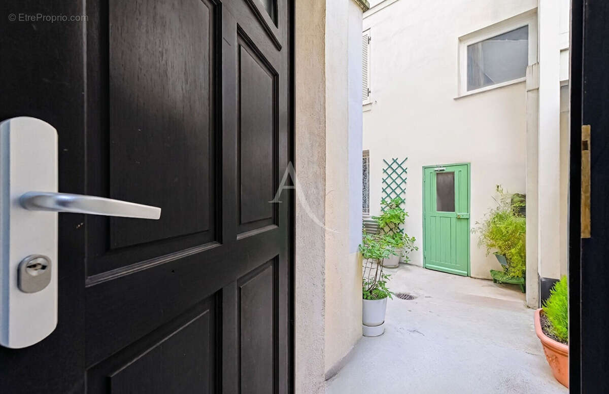 Appartement à PARIS-7E