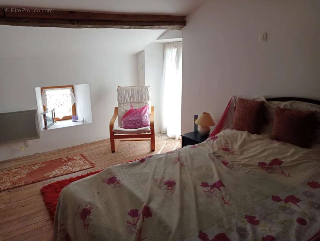 Maison indépendante avec un potentiel énorme - photo 8