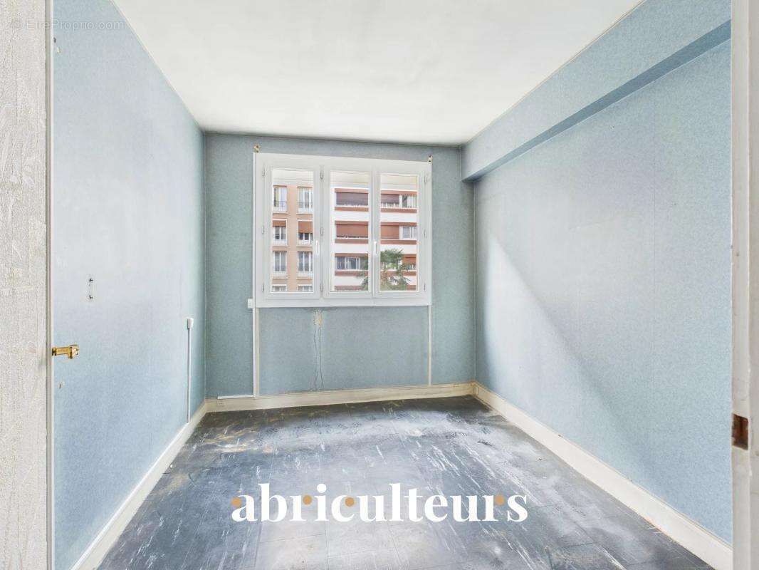 Appartement à PARIS-12E
