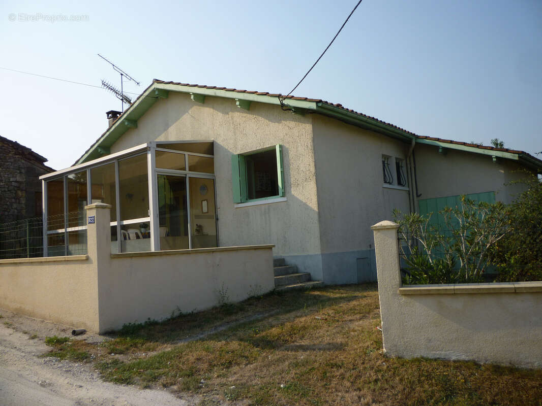 Maison à MONTAYRAL