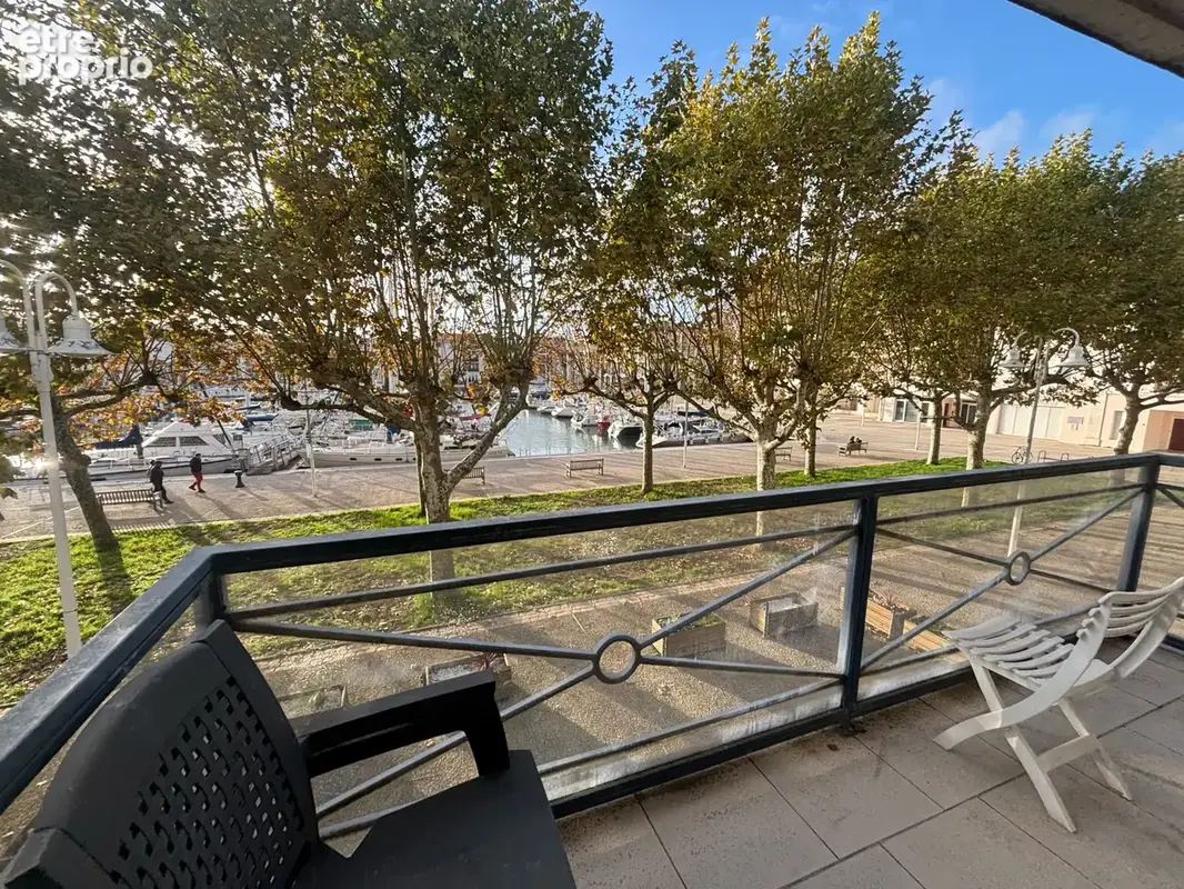 Appartement T3 avec balcon vue port de plaisance - photo 16
