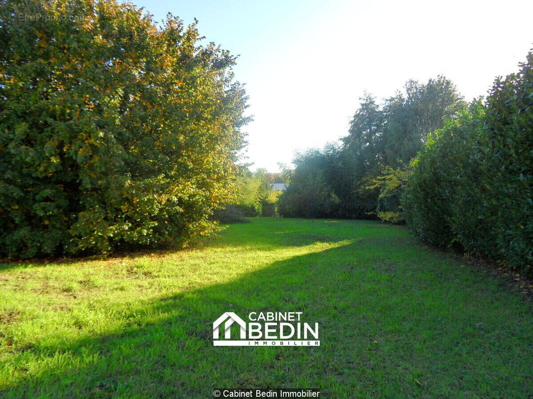 Terrain à MERIGNAC