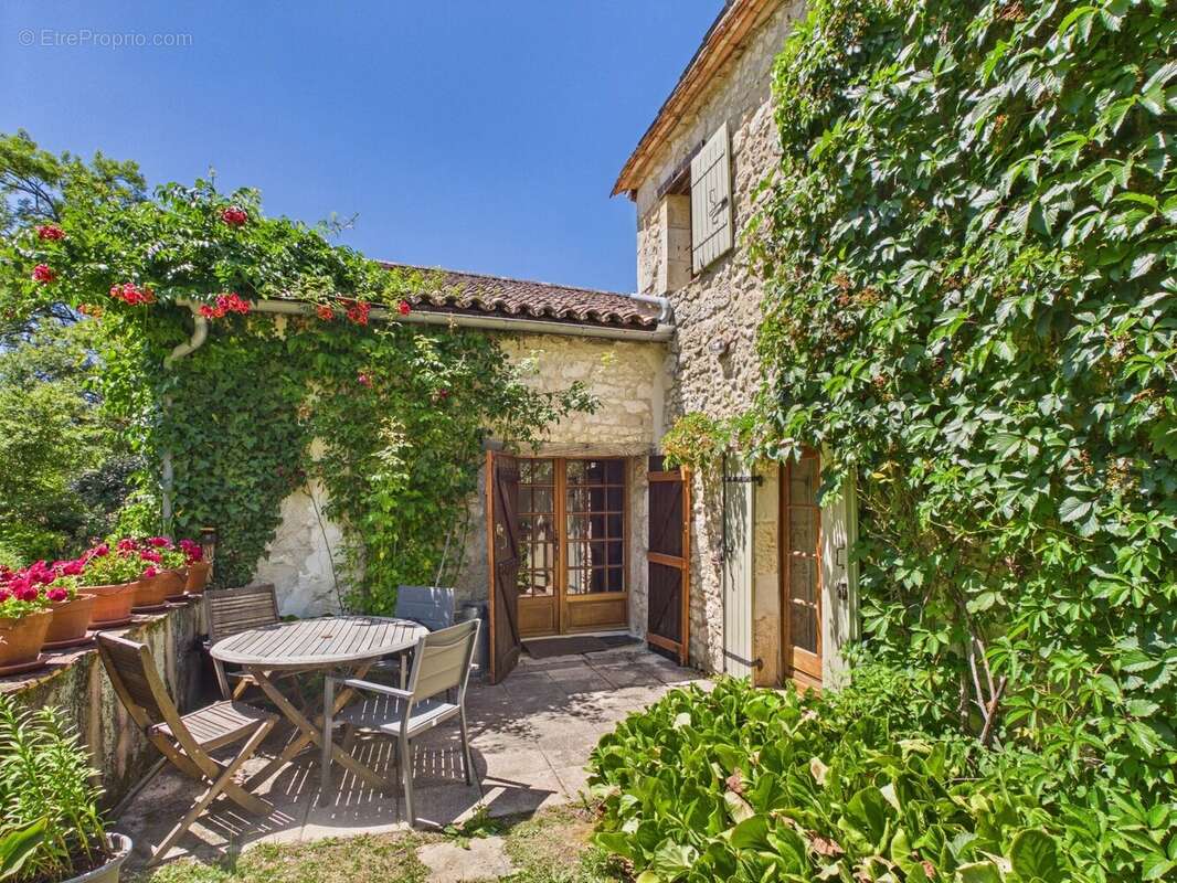 Maison à ALLEMANS-DU-DROPT