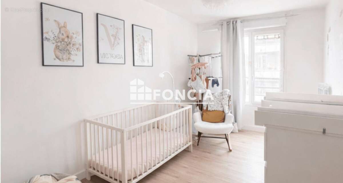 Appartement à MARSEILLE-4E