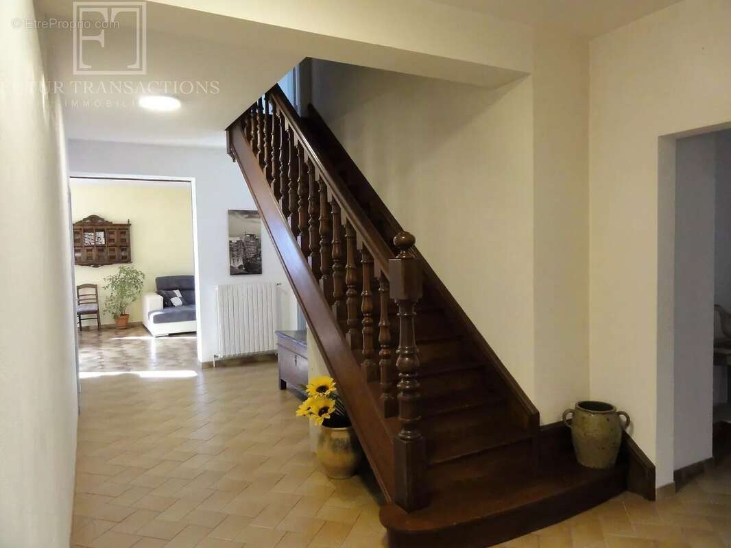 Maison à CHAMPAGNAC-DE-BELAIR