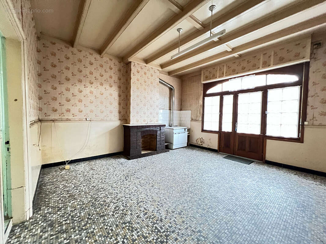 Sur 1 319 m² de terrain : Propriété Arvert - photo 6