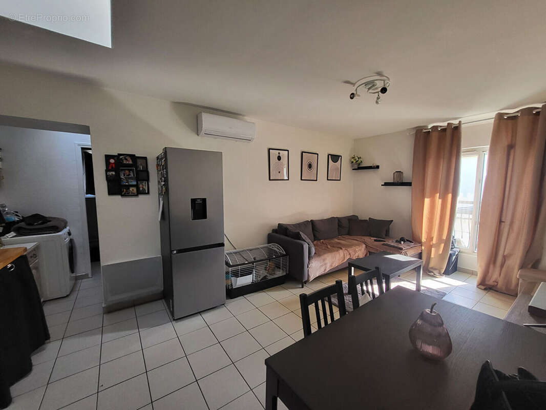 Appartement à VERT-LE-GRAND