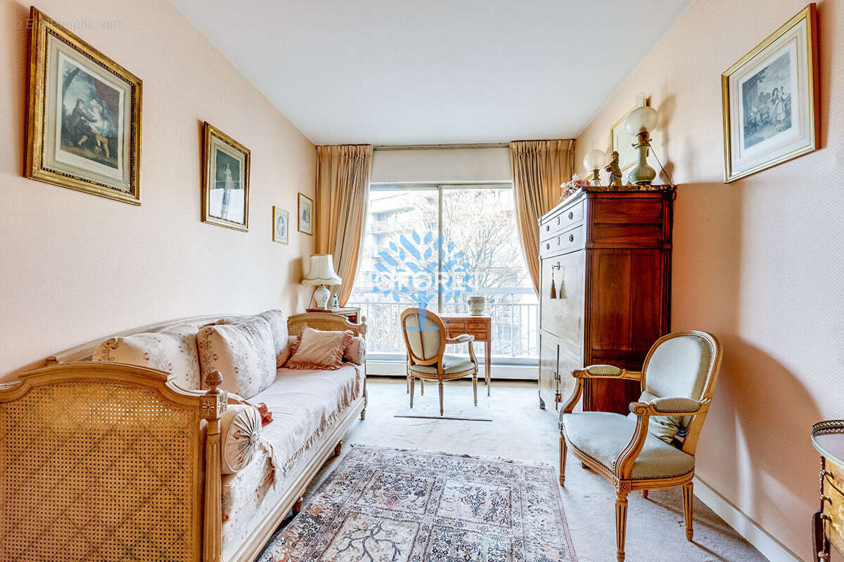 Appartement à PARIS-19E