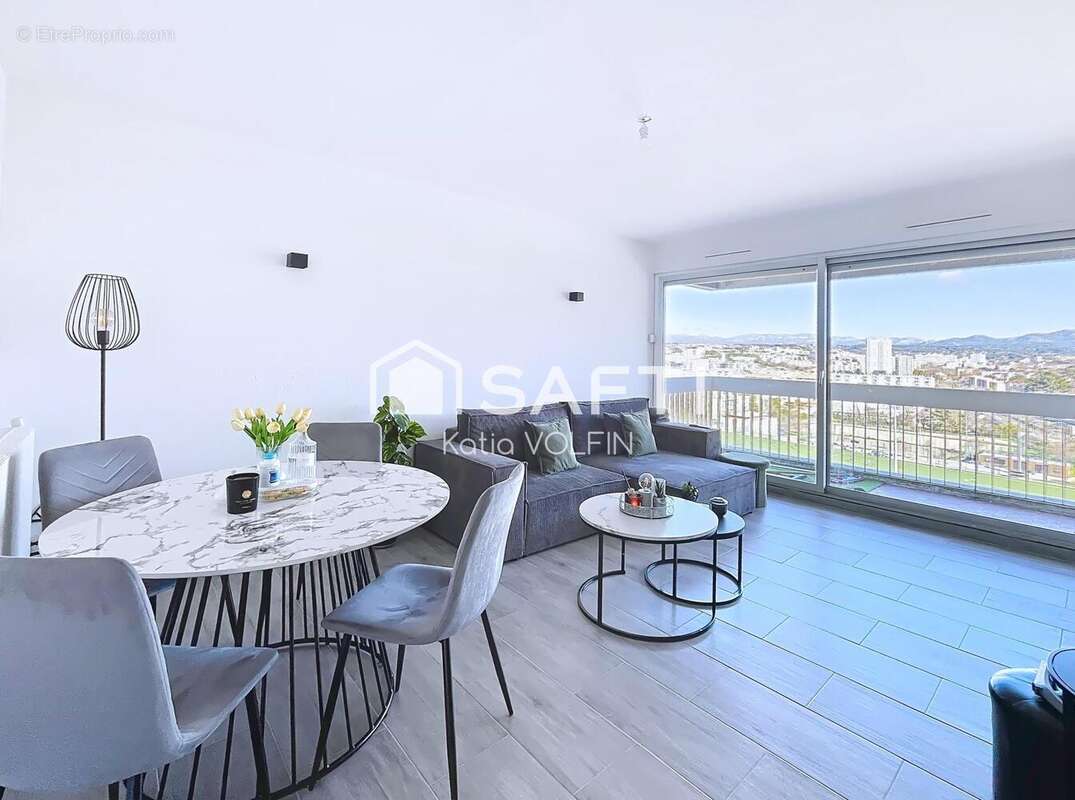 Photo 2 - Appartement à MARSEILLE-10E