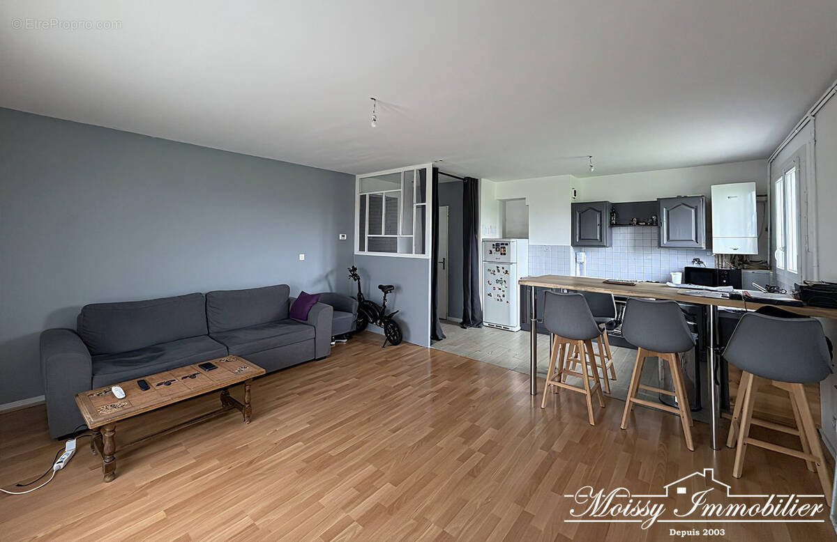 Appartement à MOISSY-CRAMAYEL